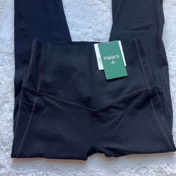 HALARA Pants - Halara Black High Waisted‎ Crossover V-Waist 7/8 Leggings with Pockets XS NEW